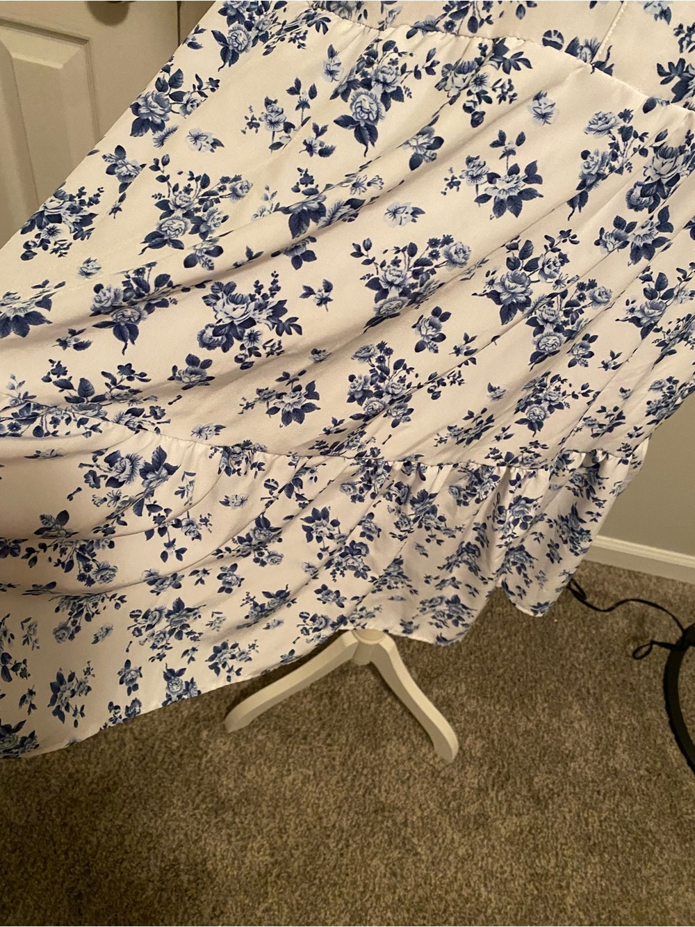 White Dress with Blue Floral Print SHEIN Size Large - Picture 2 of 6